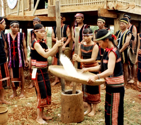 fete-des-Mnong