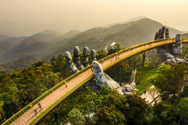 le-pont-dor-danang