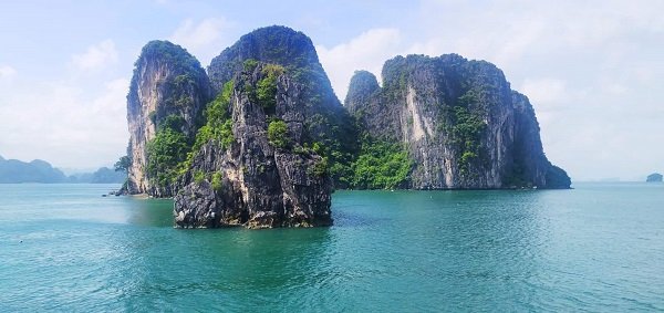 baie-de-bai-tu-long-vietnam