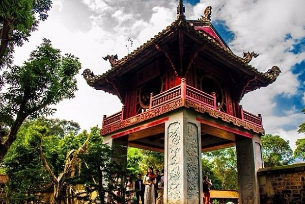 plus-jolis-temples-vietnamiens-de-la-litterature-hanoi-vietnam