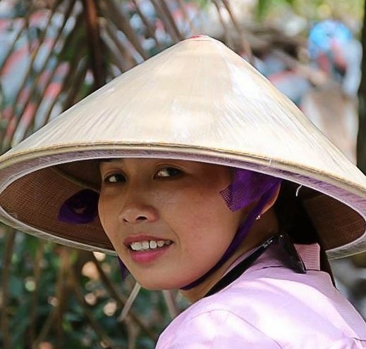 Mme HUONG