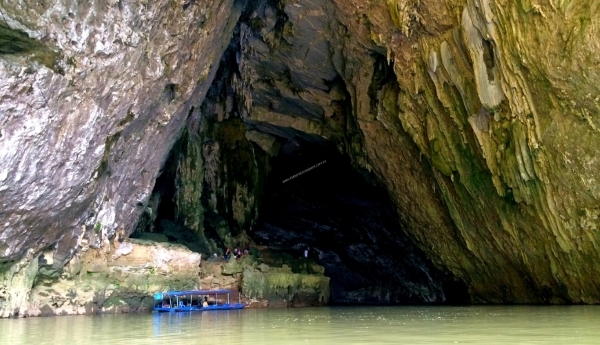 Grotte puong ba be vietnam voyage