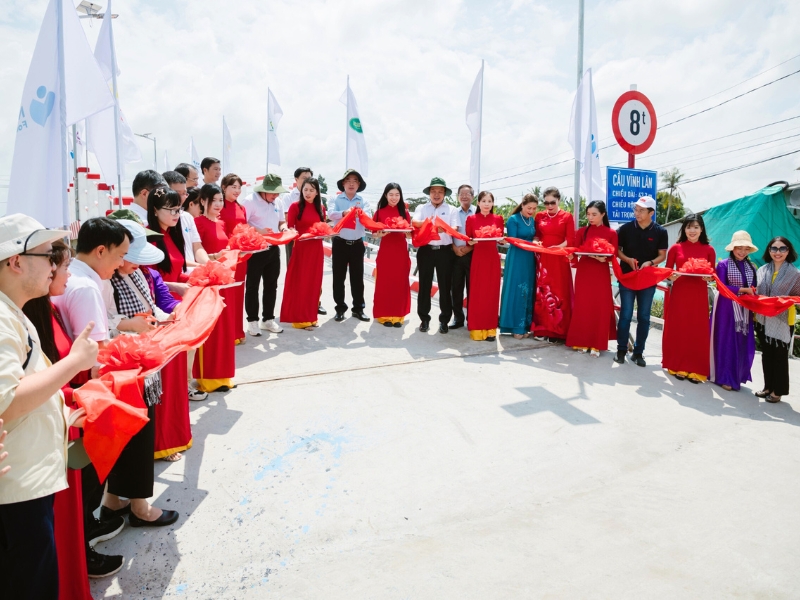 Cérémonie d'inauguration du pont Vinh Lân, Cân Tho