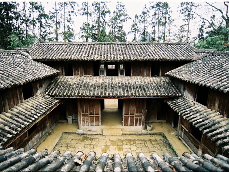 Le palais du roi H'mong