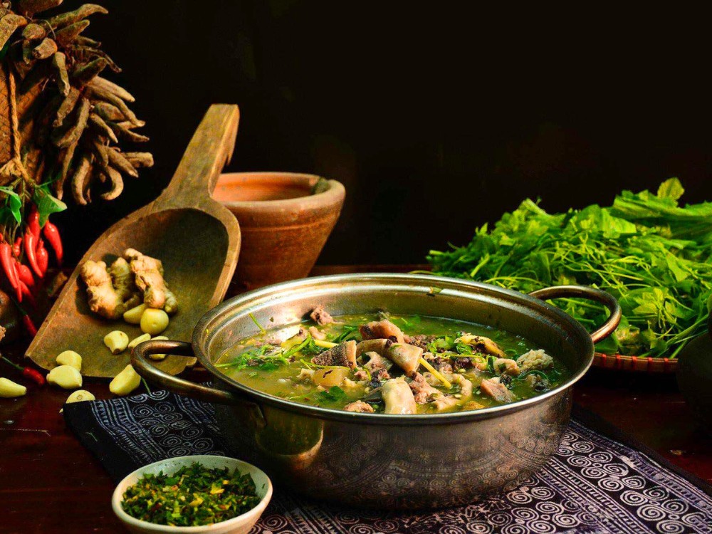Thang Cô (Ragoût de viande de cheval et d'abats) cuisine de Ha Giang