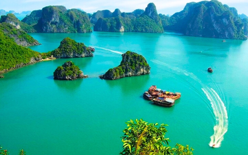 Baie de Bai Tu Long