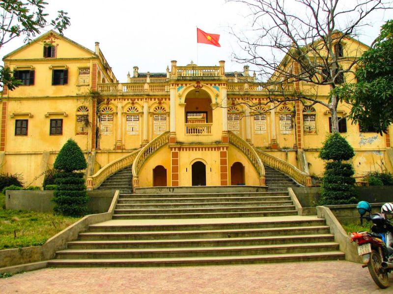 Le palais Hoang A Tuong, témoin majestueux d’une époque où Bac Ha était un carrefour commercial du Nord-Ouest vietnamien