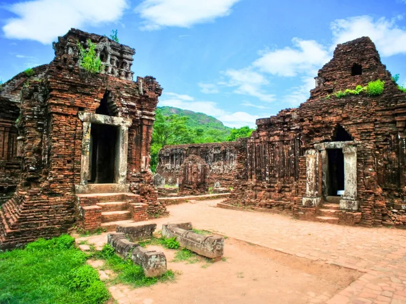 Sanctuaire de My Son, exemple d'architecture traditionnelle du royaume Champa