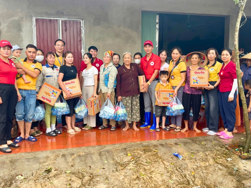 Secours d’urgence après le typhon Yagi dans les provinces du Nord Vietnam