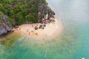 ba trai dao lan ha
