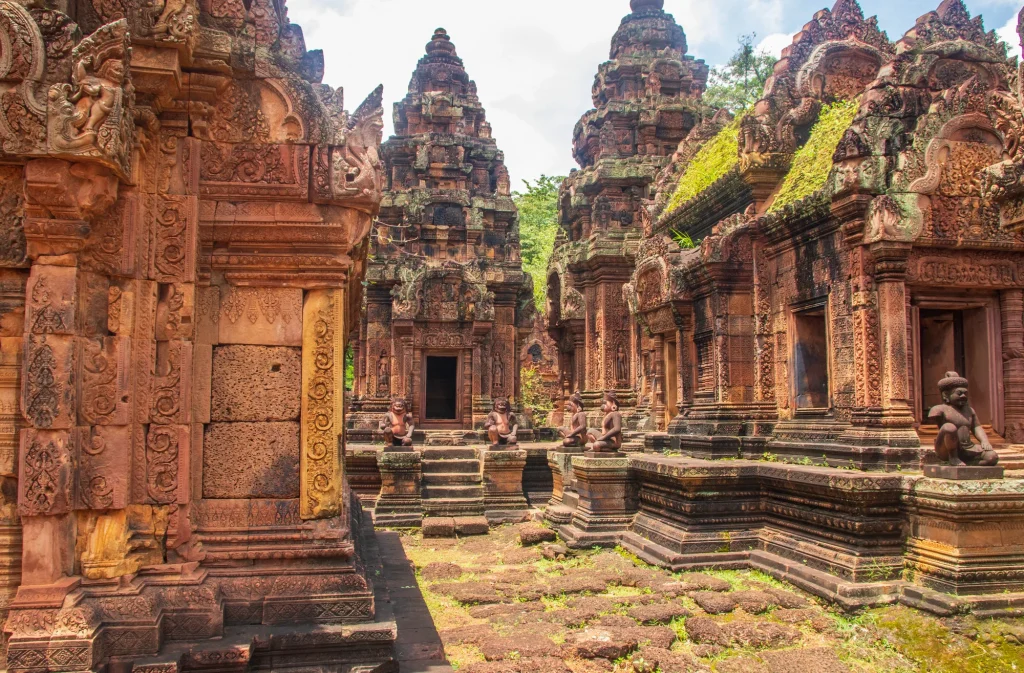 Siem Reap – Kbal Spean – Banteay Srei (B. L)