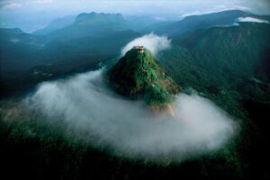 adam-peak-voyage-Sri-Lanka