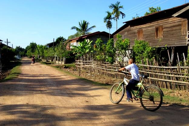 Pakse – Ban Sabai – Savannakhet (B. L)