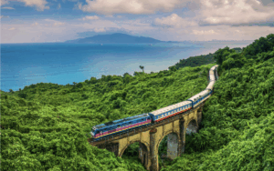 Train au Vietnam