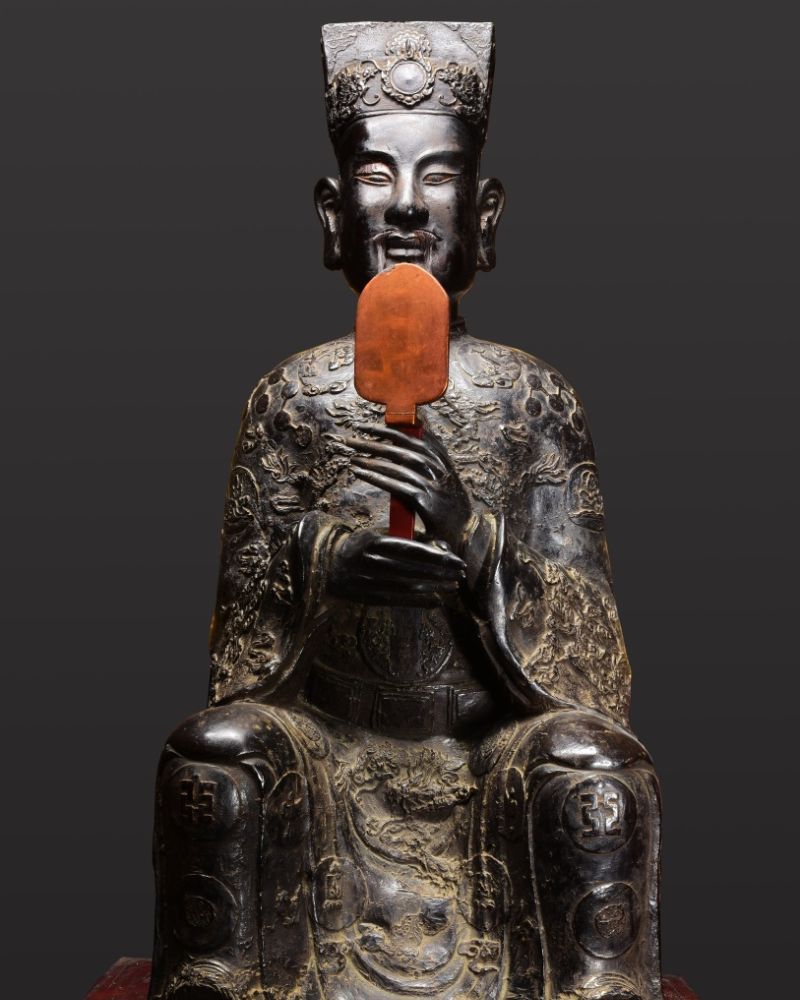 An Dương Vương – Roi mythique d’Âu Lạc, dont la statue perpétue la mémoire du souverain visionnaire et du destin tragique de Cổ Loa