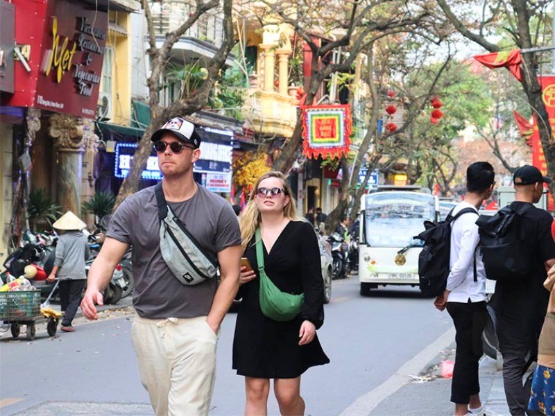 Ruelles animées du vieux quartier de Hanoï à explorer à pied
