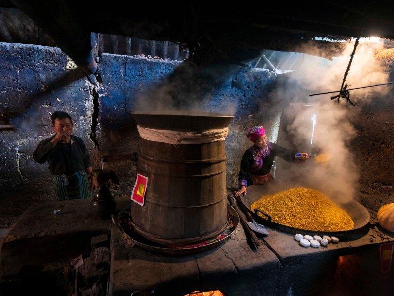 Rượu de maïs traditionnel, une spécialité des régions montagneuses du Nord du Vietnam