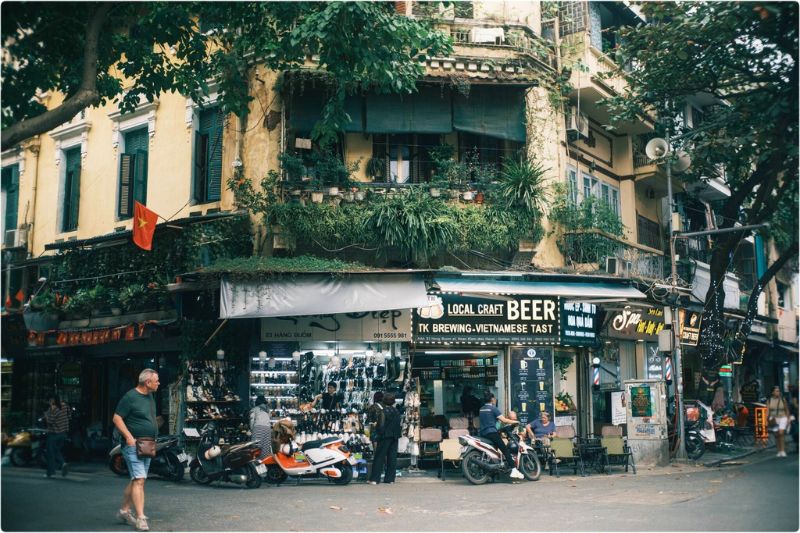 Rue de Hanoi en mars