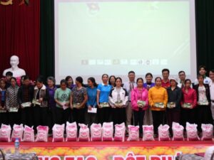 Inauguration d’un projet de lampadaire solaire et distribution de cadeaux à Xam Khoe, 07/03/2026