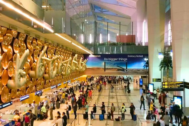 Aéroport de Delhi: Un hub international moderne et dynamique en Inde