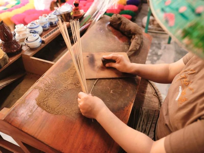 L'enroulement d'encens