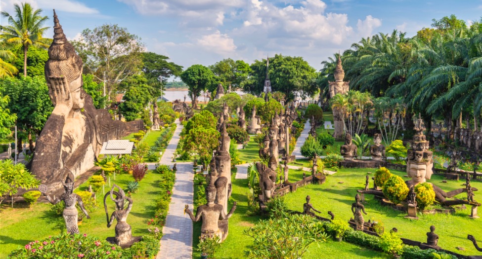 Xieng Khuan, le Parc des Bouddhas où chaque statue semble garder un secret