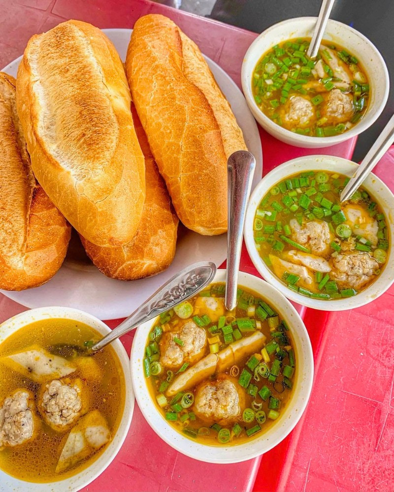 Banh mi xiu mai
