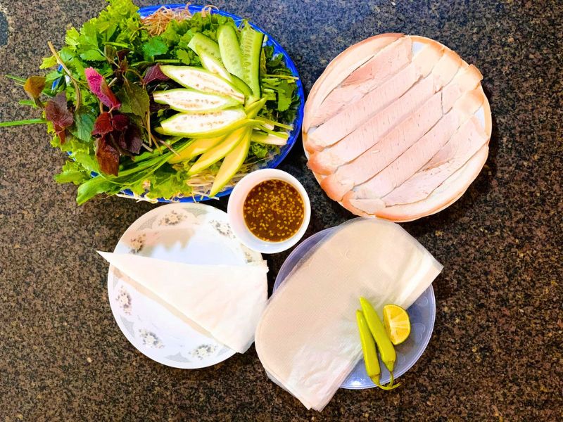 Banh trang cuon thit heo