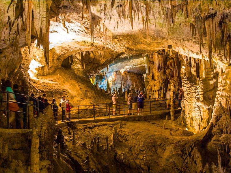 Grotte de Mo Luong