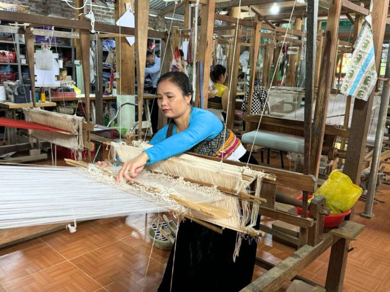 Le tissage à Mai Chau