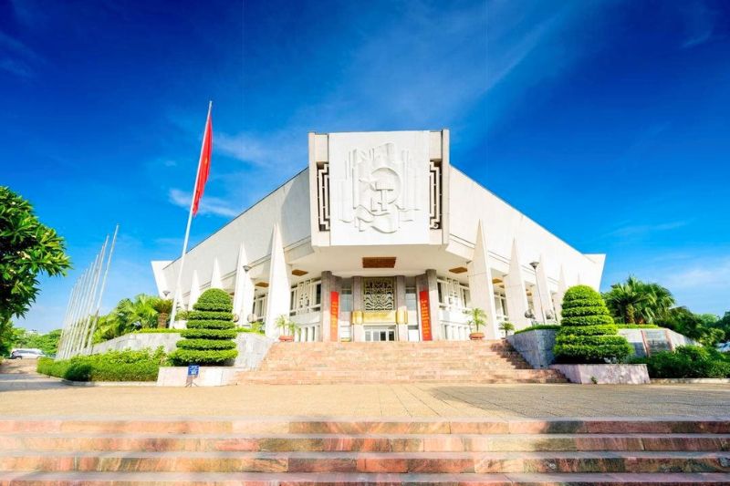 Le musée Hô Chi Minh dans le complexe présidentiel