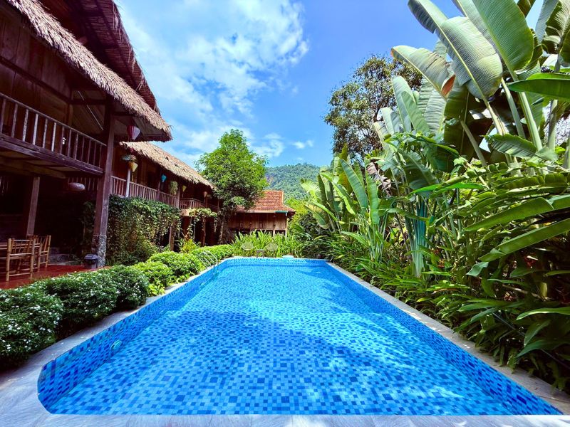 Nhong Retreat