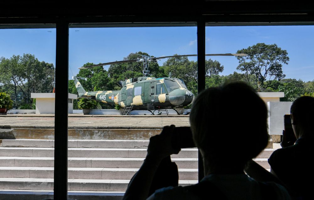 La terrasse et l’hélicoptère