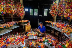 Village des fleurs en papier Thanh Tien : L&rsquo;artisanat trois fois centenaire de Huê