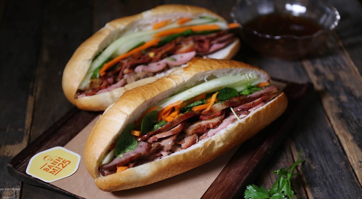 Banh mi 25 dans le Vieux Quartier de Hanoi