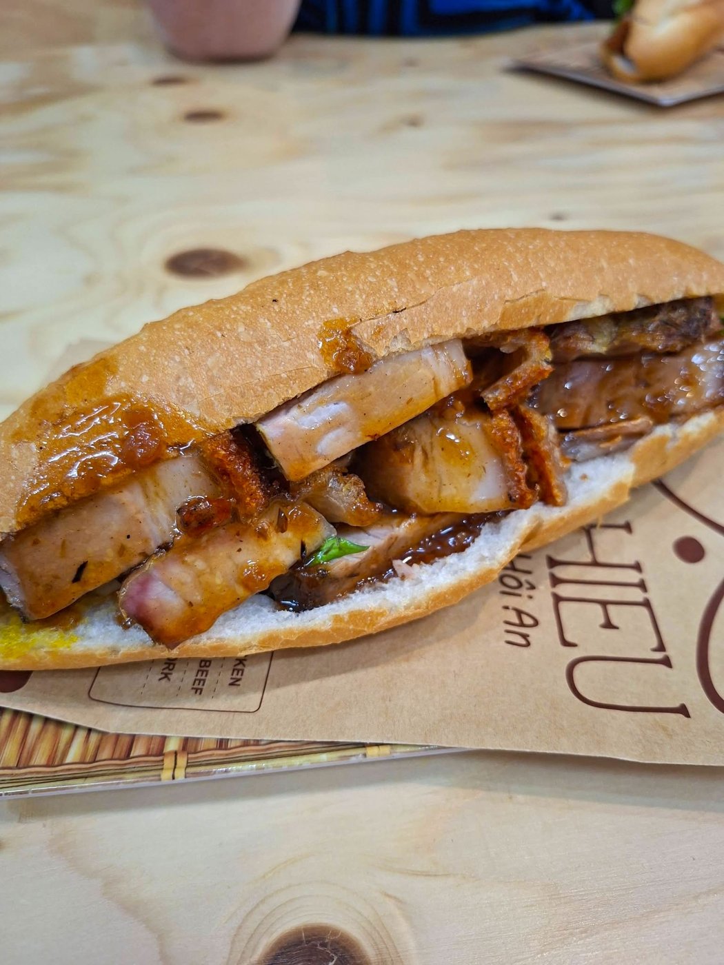 Le bánh mì de quartier de Mr Hieu, frais et abordable.