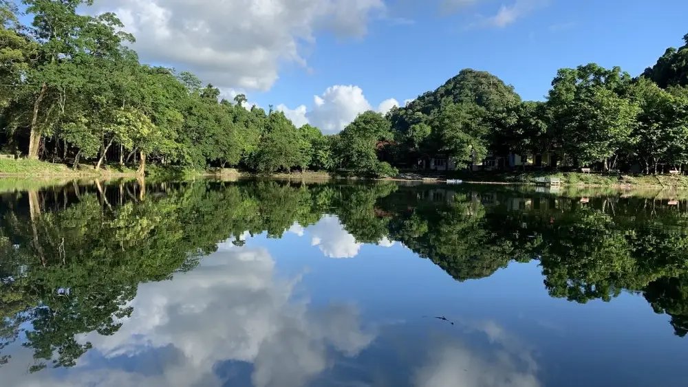 Lac Mac dans le parc national de Cuc Phuong