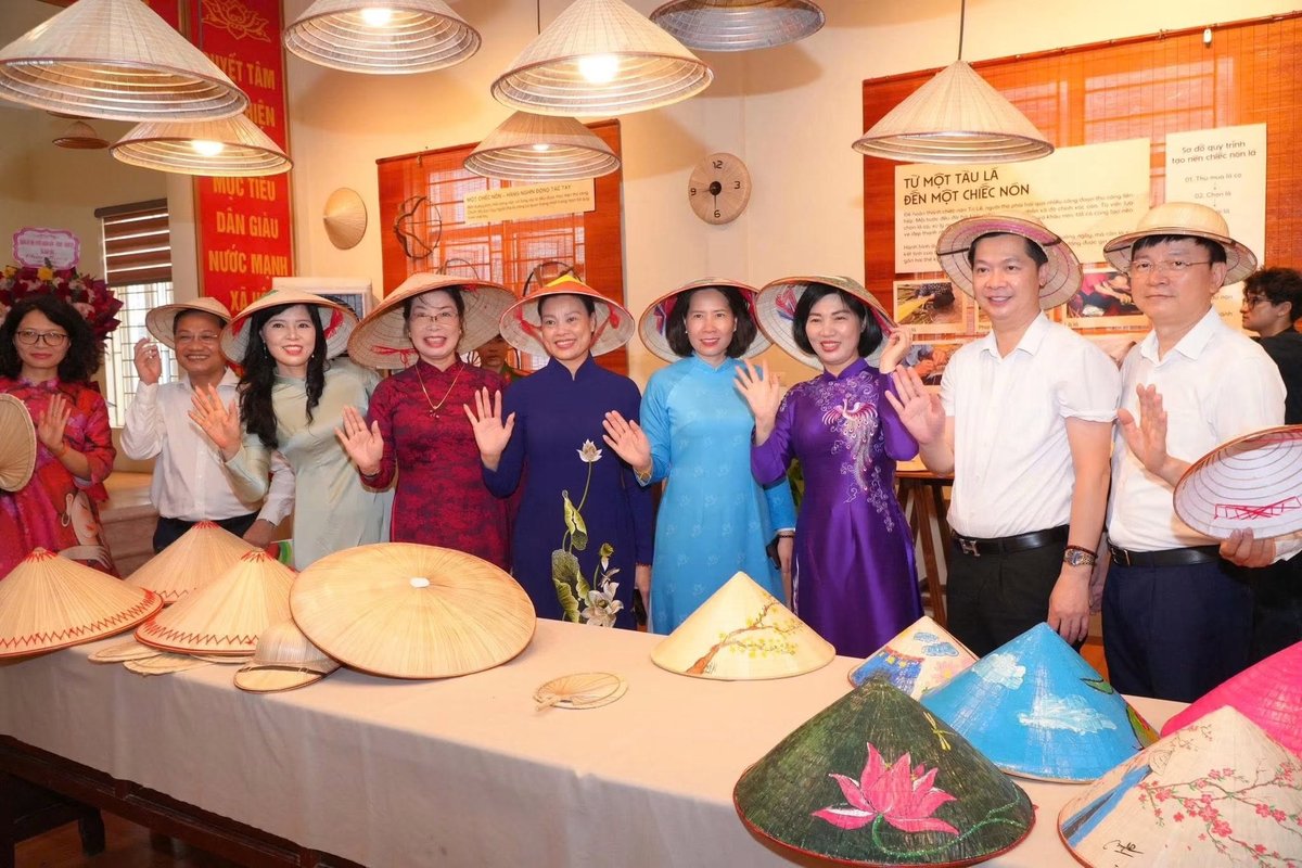 Cérémonie d'inauguration – Maison Traditionnelle Nón Lá Tri Lễ – Dân Hòa, Hanoi