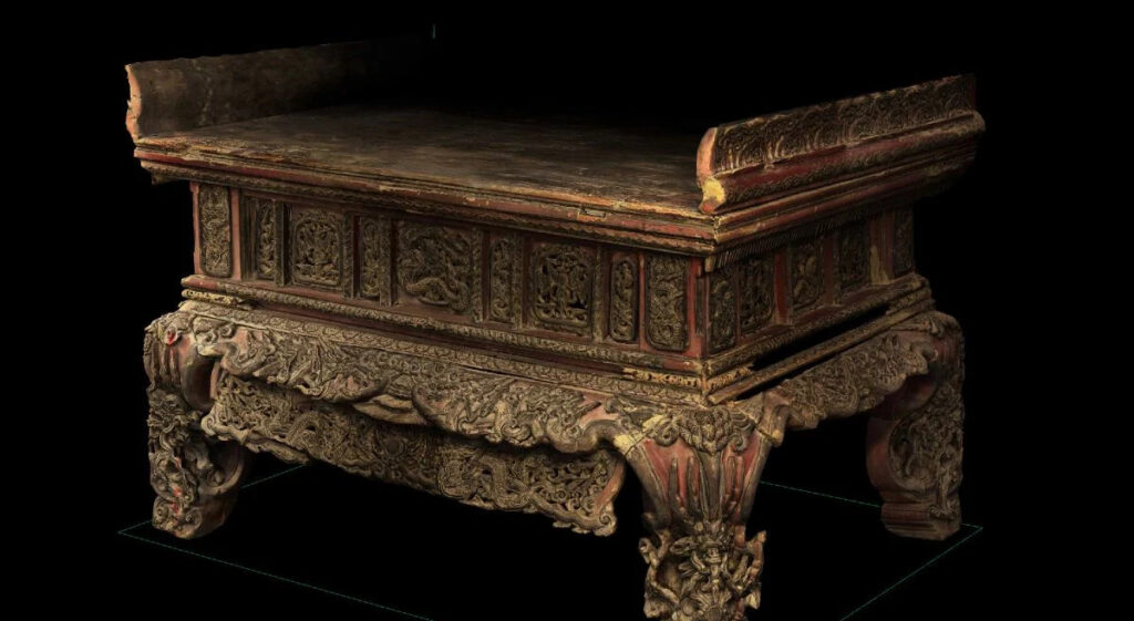 Autel Huong An tresor national decor dragons pagode But Thap