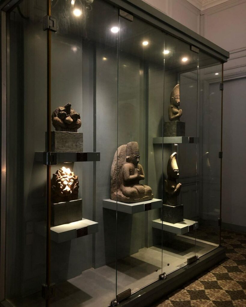 Sculptures Cham Pa du Musée des Beaux-Arts de Ho Chi Minh-Ville, collection du bâtiment 3