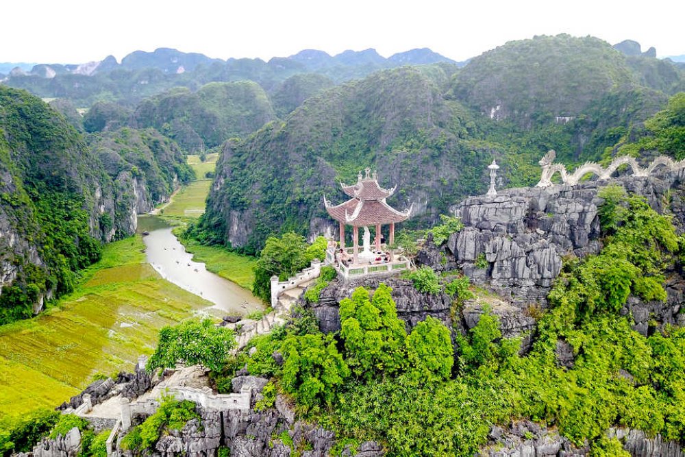Le mont Ngoa Long qui domine Hang Mua à Ninh Binh