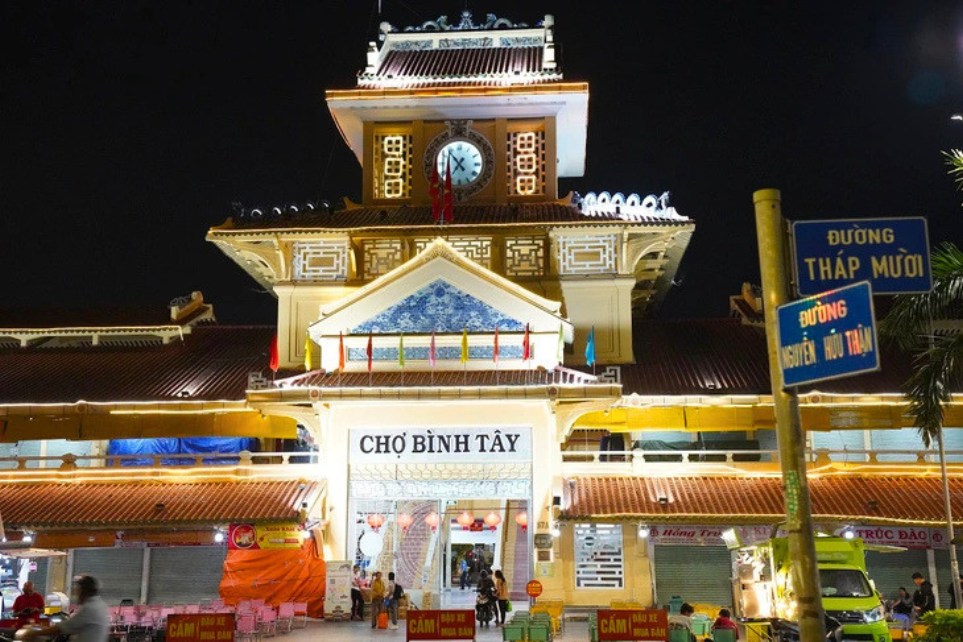 Marché de nuit de Binh Tay
