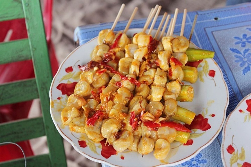 Coi bien mai grillés en brochettes à Phu Quoc