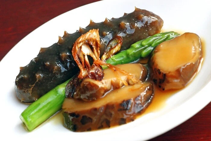 Hai sam, concombre de mer braisé à la sauce soja de Phu Quoc