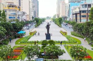 Que faire dans la rue piétonne Nguyen Hue ? Guide pratique