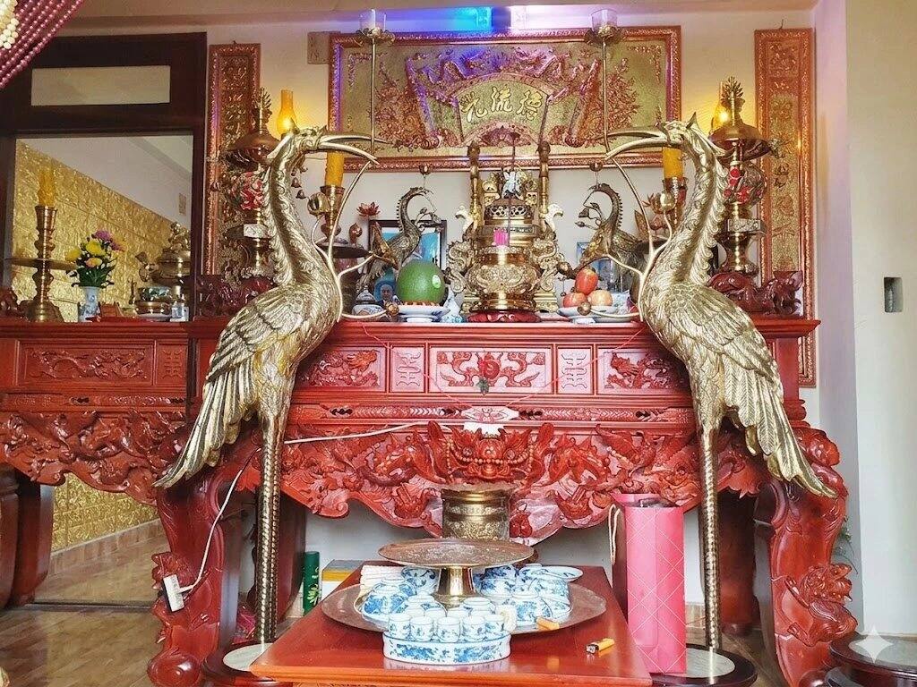 Statues de grues, animaux symboles de longévité dans les croyances vietnamiennes