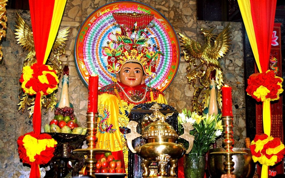 Statue de Ba Chua Xu vénérée au mont Sam, Chau Doc
