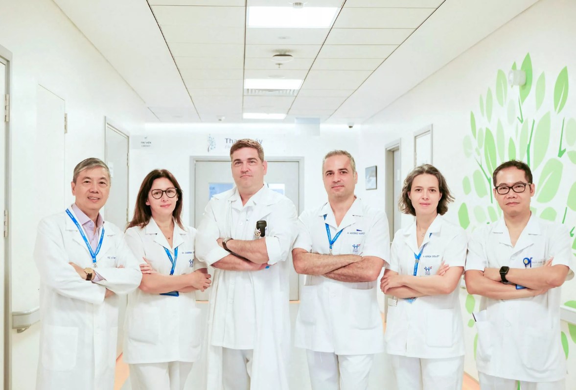 The French Hospital of Hanoi brings together a team of experienced doctors and recognized specialists, both Vietnamese and international