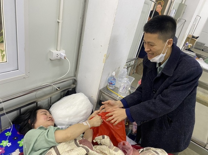 Wohltätigkeitsorganisation im Ha Dong Krankenhaus, Hanoi