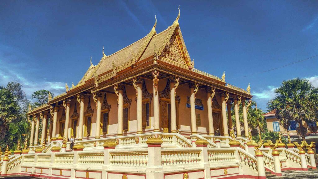 Façade frontale de la pagode Kh’leang à Soc Trang